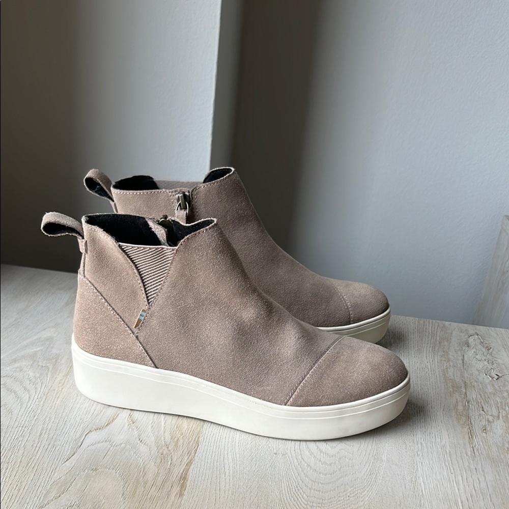 Women's Tan Ankle Boots